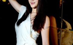 趴桌子打扑克的视频原声